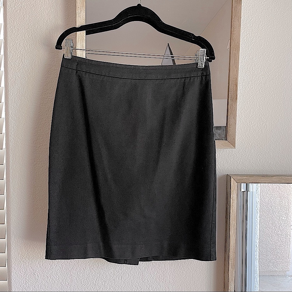 CABI🖤 Classic Black Skirt